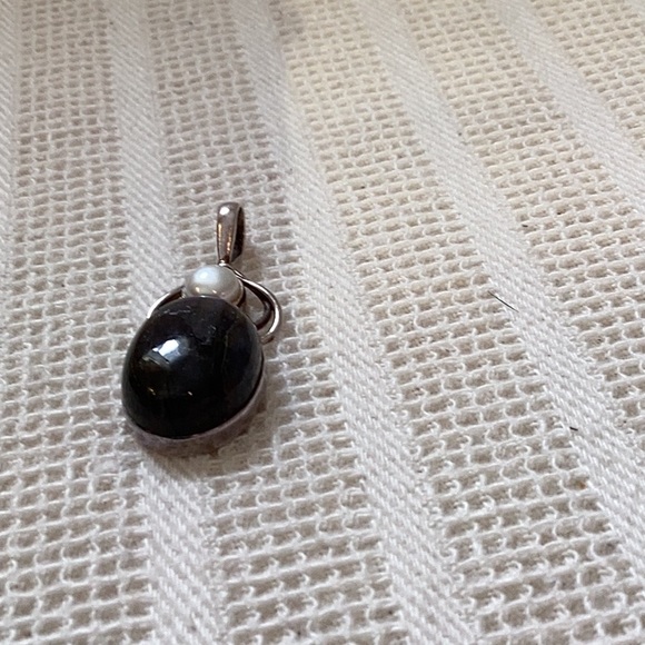 Slide Pendant - Picture 2 of 5